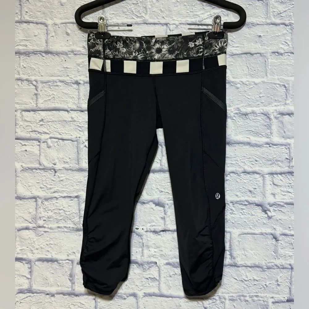 Lululemon Run A Marathon Crop II